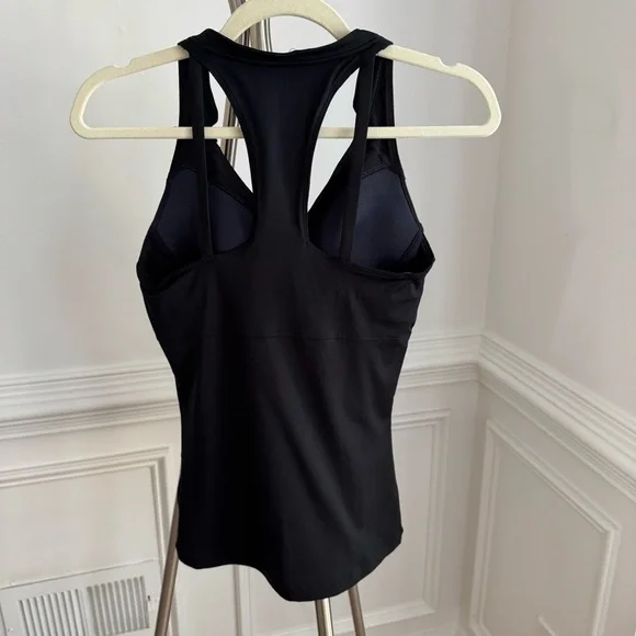 Nike Pro Dri-Fit Women's Black and Gold Padded Tank Top Size Small - Picture 3 of 5